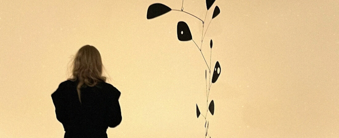 Calder at Fondation Louis Vuitton: Light and Movement in Paris
